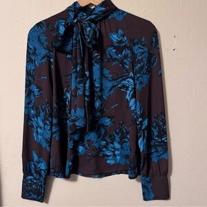 Who What Wear black with blue foral tie
neck long sleeve blouse Size
